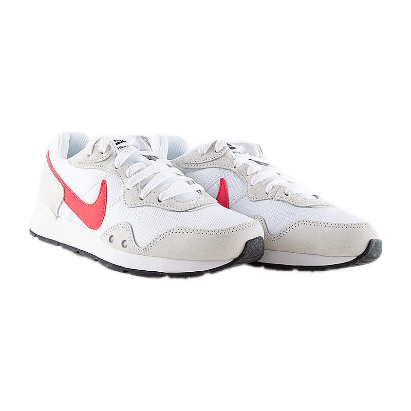 Кросівки Nike Venture Runner Жінки р.40.5 Білий