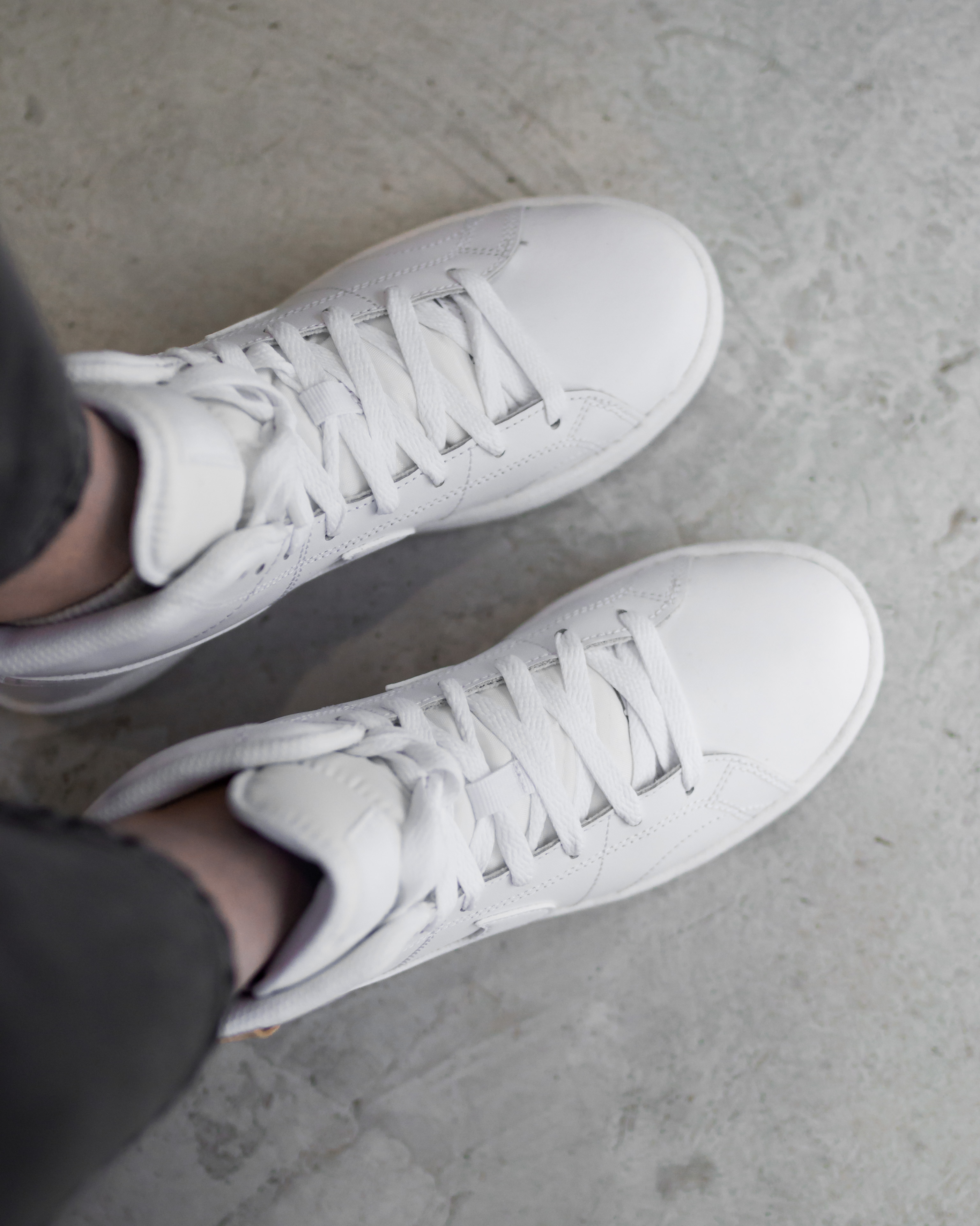 Кросівки Nike Court Royale 2 Mid Жінки р.38