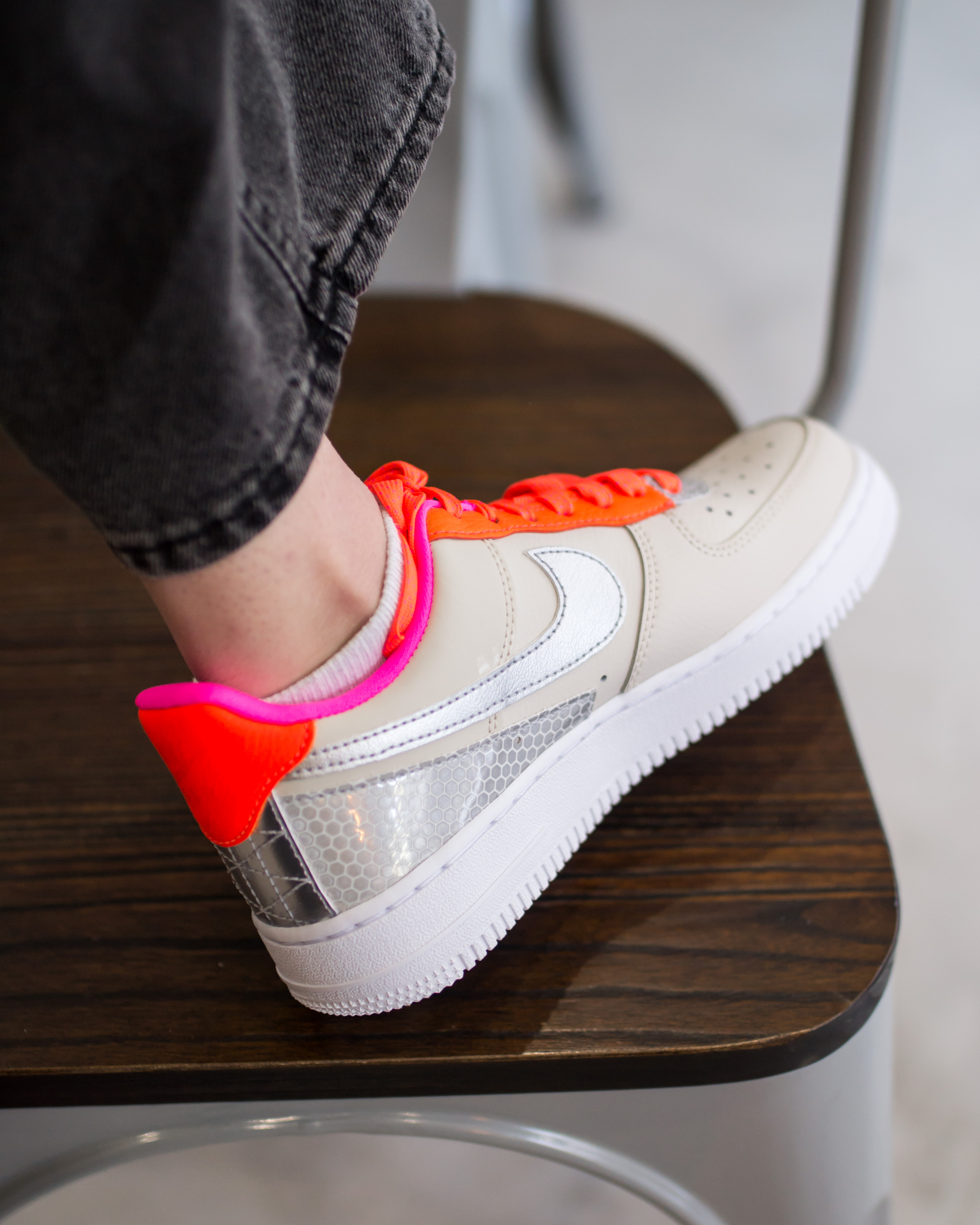 Кросівки Nike Air Force 1 '07 SE Жіноча р.35.5 Комбінований