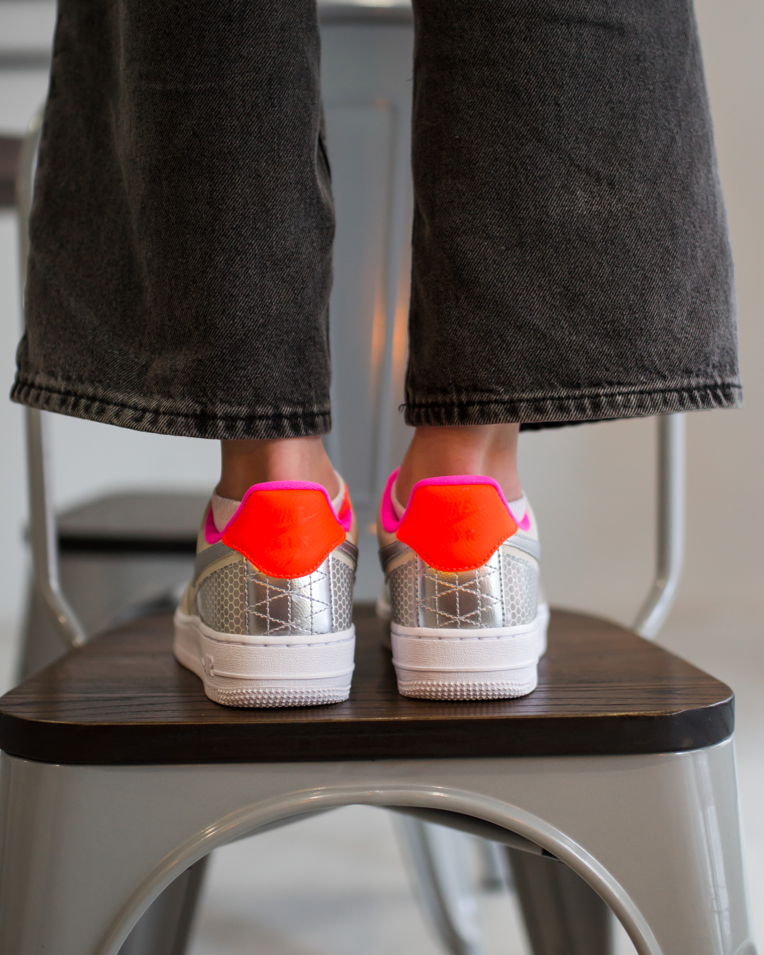 Кросівки Nike Air Force 1 '07 SE Жіноча р.35.5 Комбінований