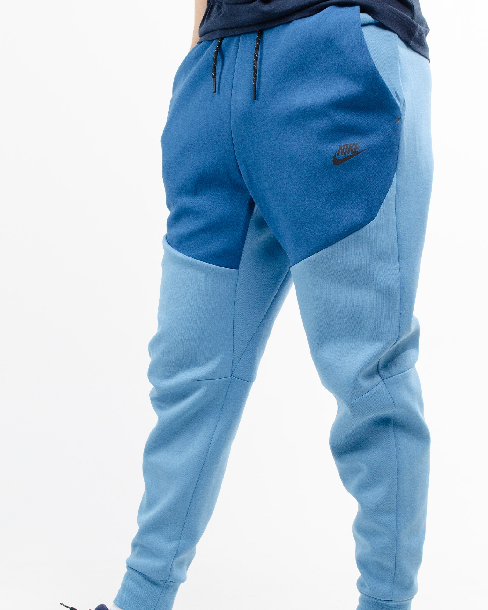 Брюки Nike M NSW TCH FLC JGGR Чоловіча р.M