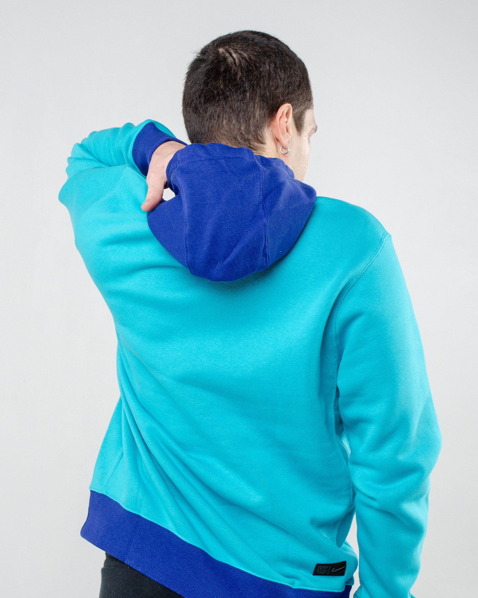Толстовка Nike FCB M NSW CLUB HOODIE PO BB Чоловіча р.S Блакитний