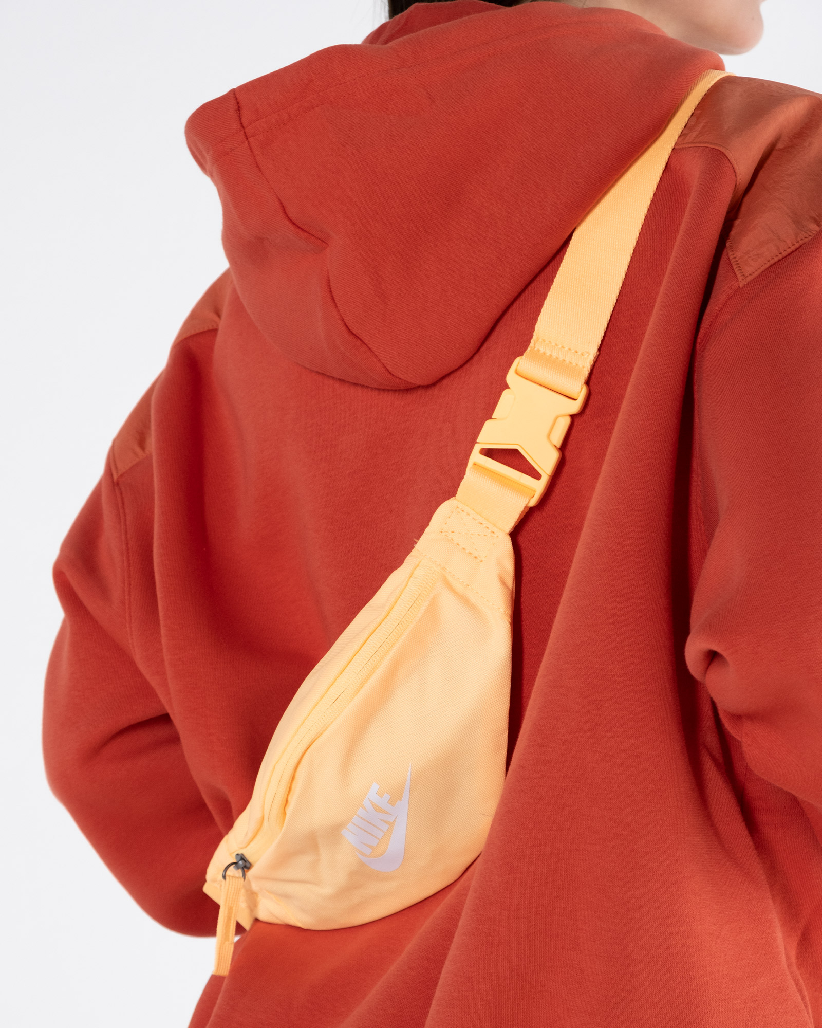 Сумка на пояс Nike Heritage Жіноча р.MISC