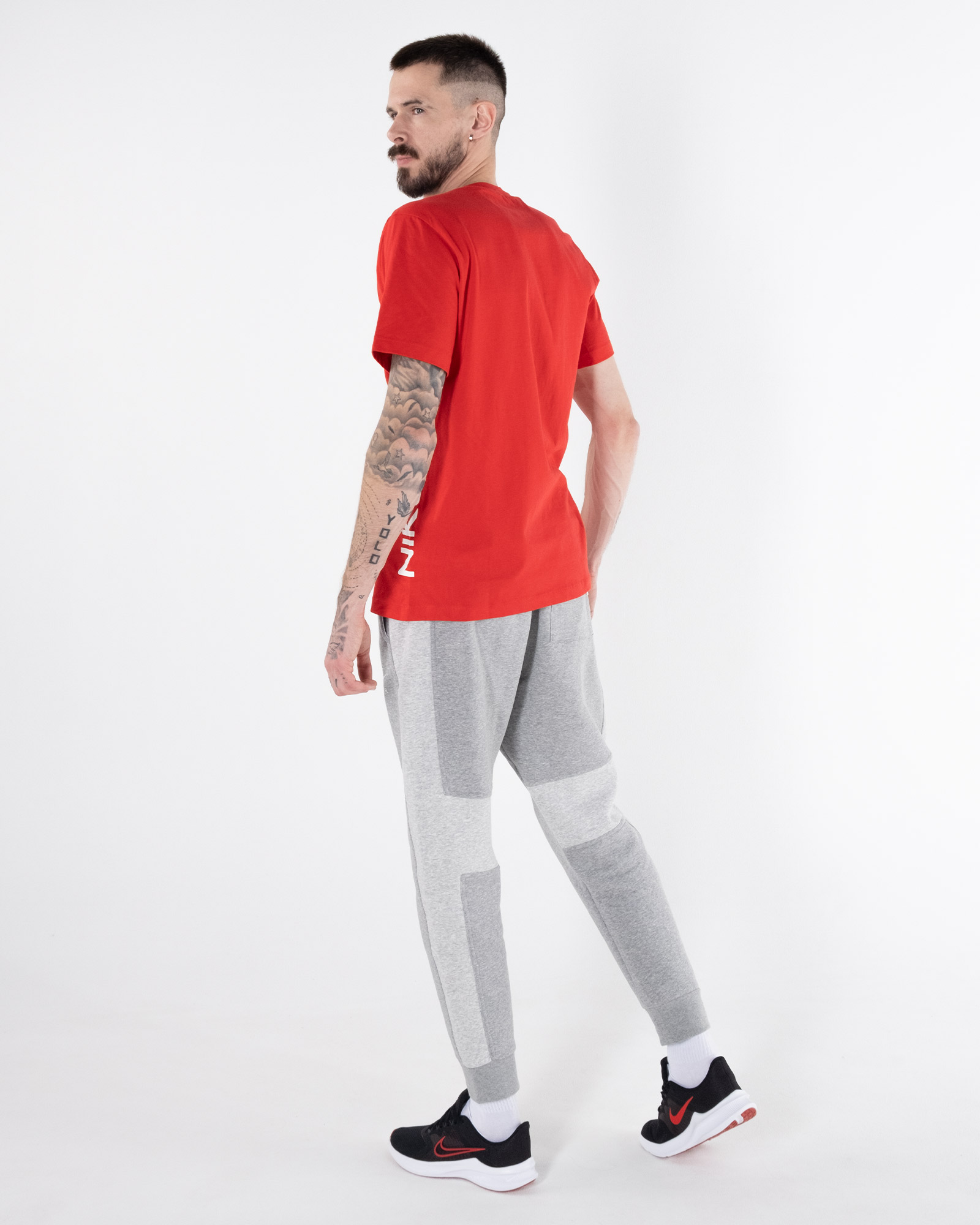 Кросівки Nike DOWNSHIFTER 11 Чоловіча р.44 Червоний/Чорний