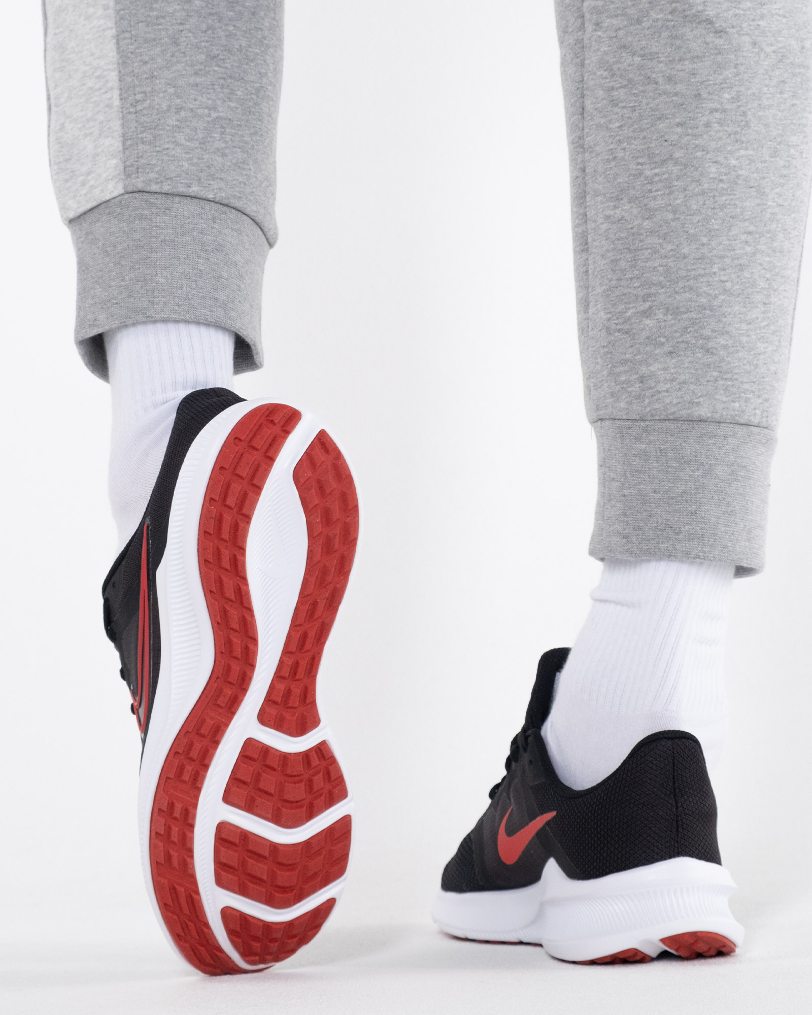 Кросівки Nike DOWNSHIFTER 11 Чоловіча р.44 Червоний/Чорний