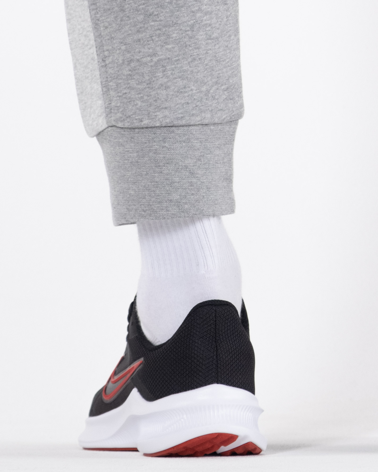 Кросівки Nike DOWNSHIFTER 11 Чоловіча р.44 Червоний/Чорний