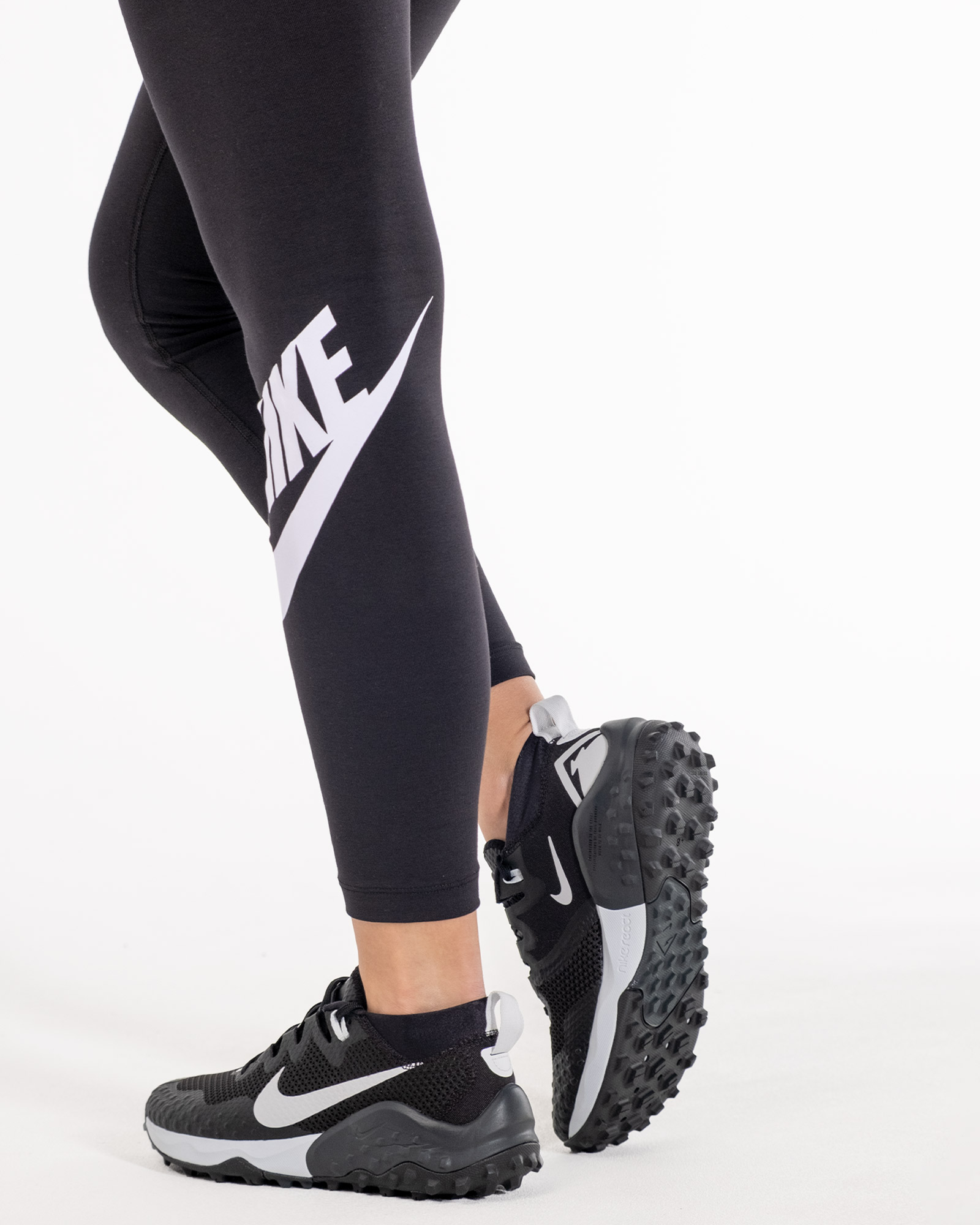 Лосіни Nike W NSW ESSNTL GX HR LGGNG FTRA Жіноча р.XS Чорний