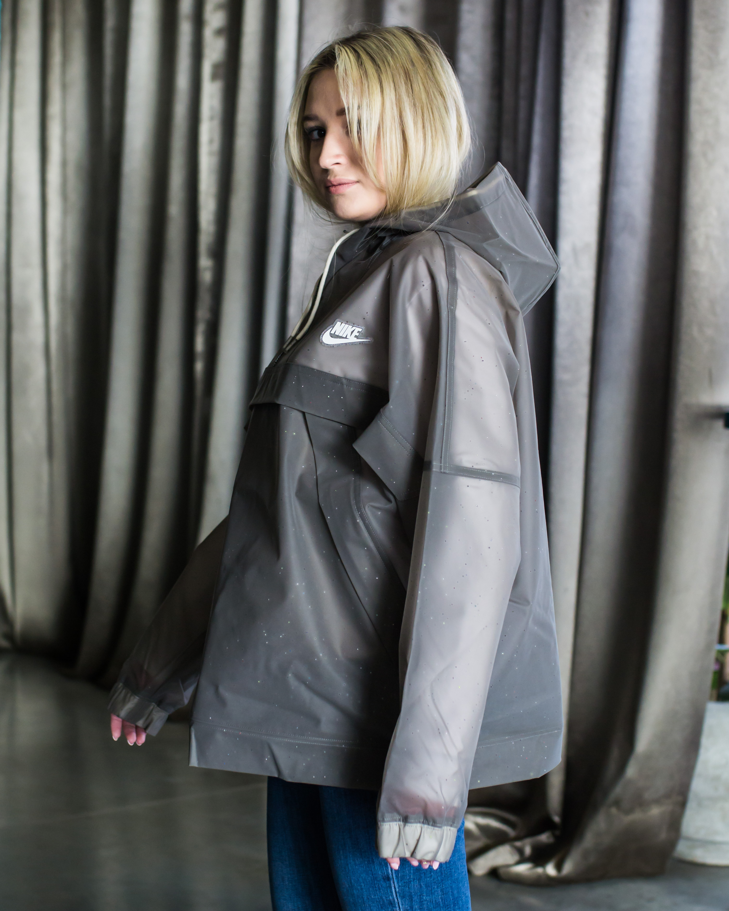 Толстовка Nike W NSW JKT ANRK TRPNT EARTH DAY Жінки р.XS Комбінований