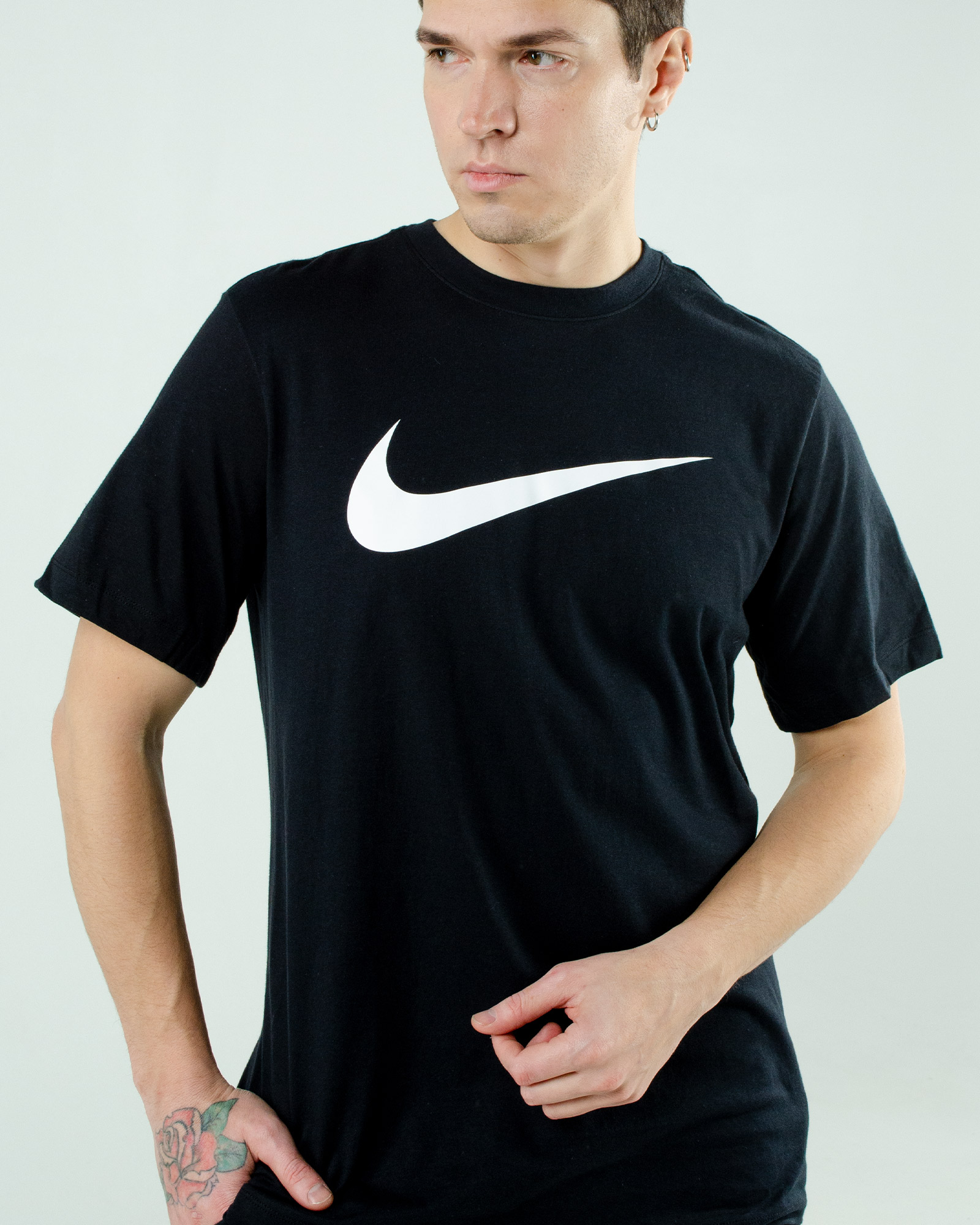 Футболка Nike M NSW TEE ICON SWOOSH Чоловіча р.S