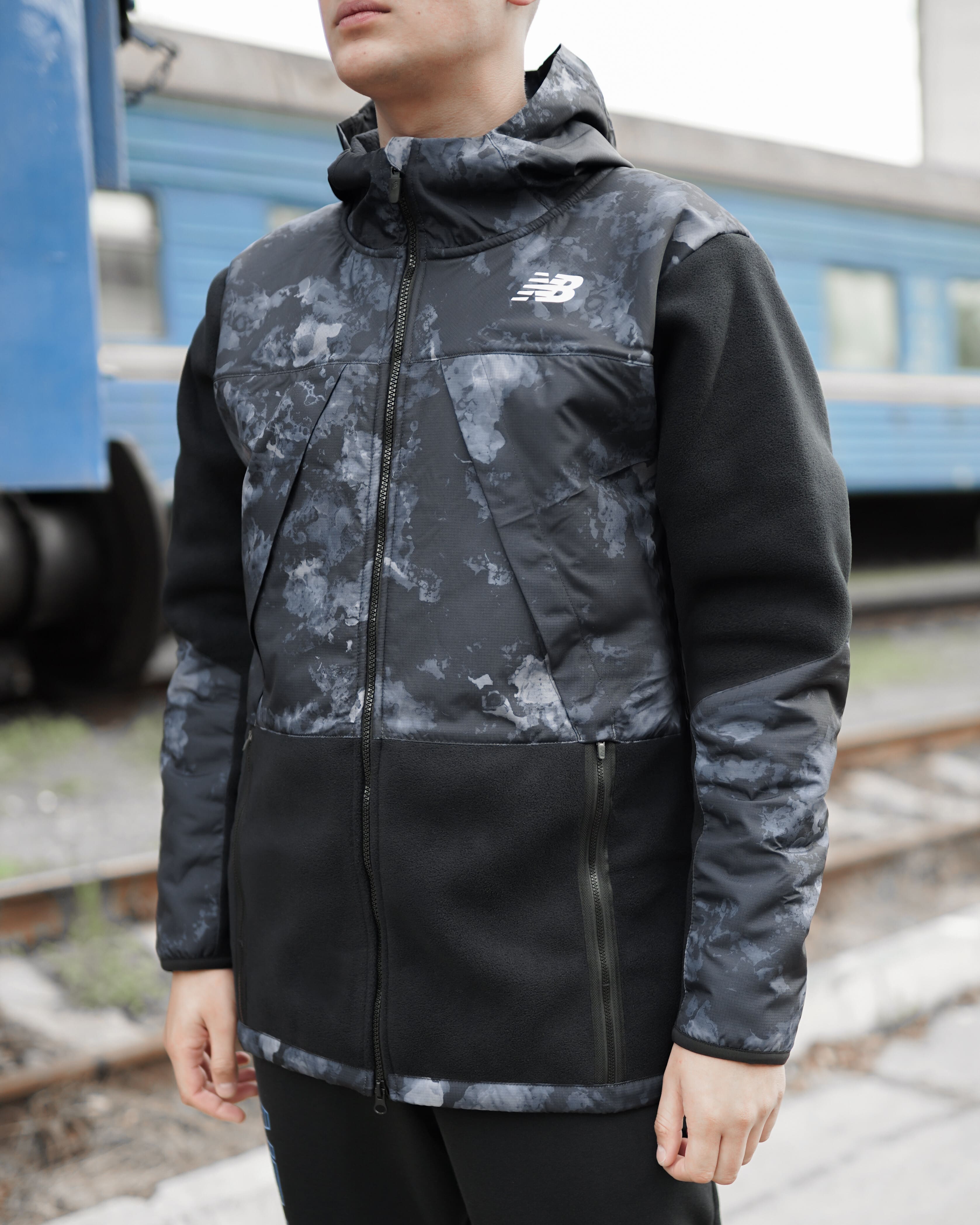 Куртка New Balance NB R.W.T. HYBRID FLEECE Чоловіча р.M Комбінований