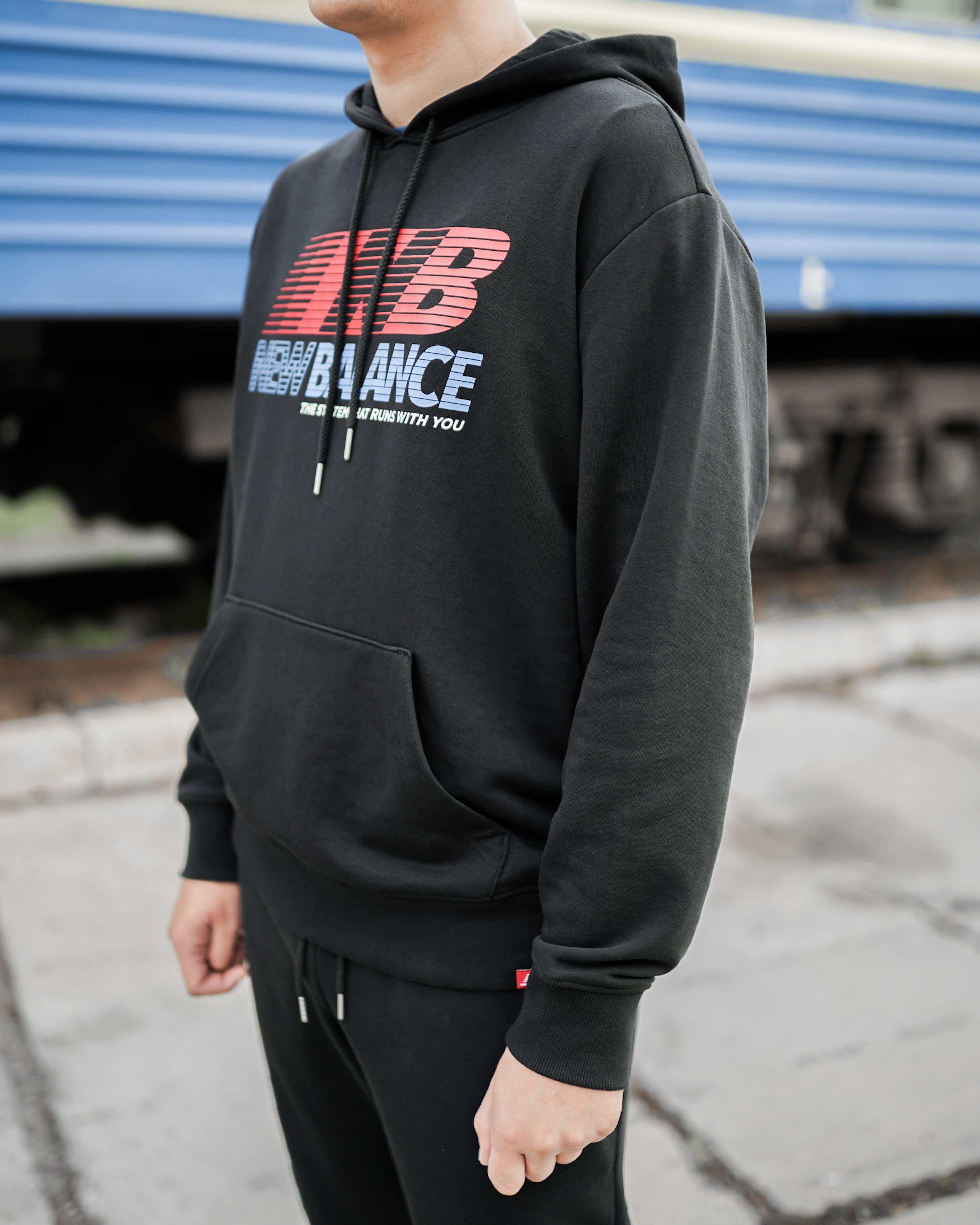 Кофта New Balance NB ESSENTIALS SPEED Чоловіча р.S Чорний