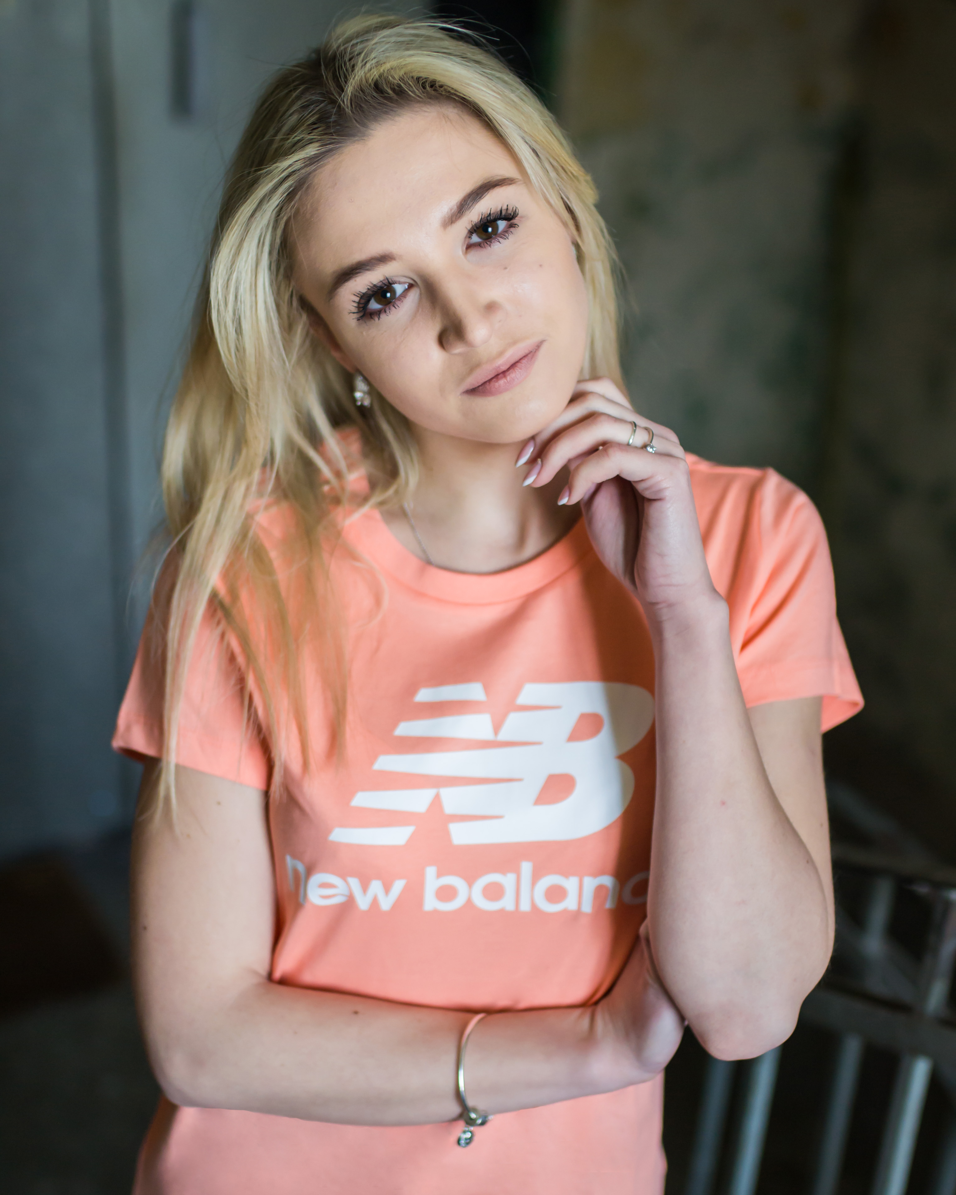 Футболка New Balance Ess Stacked Logo Жіноча р.XS Помаранчевий