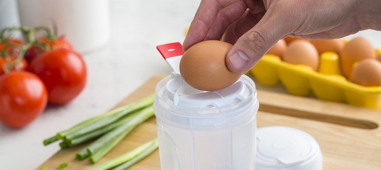 Универсальный блендер BlenderBottle Whiskware EggMixer 3-в-1 591 мл Белый (EggMixer) фото товара