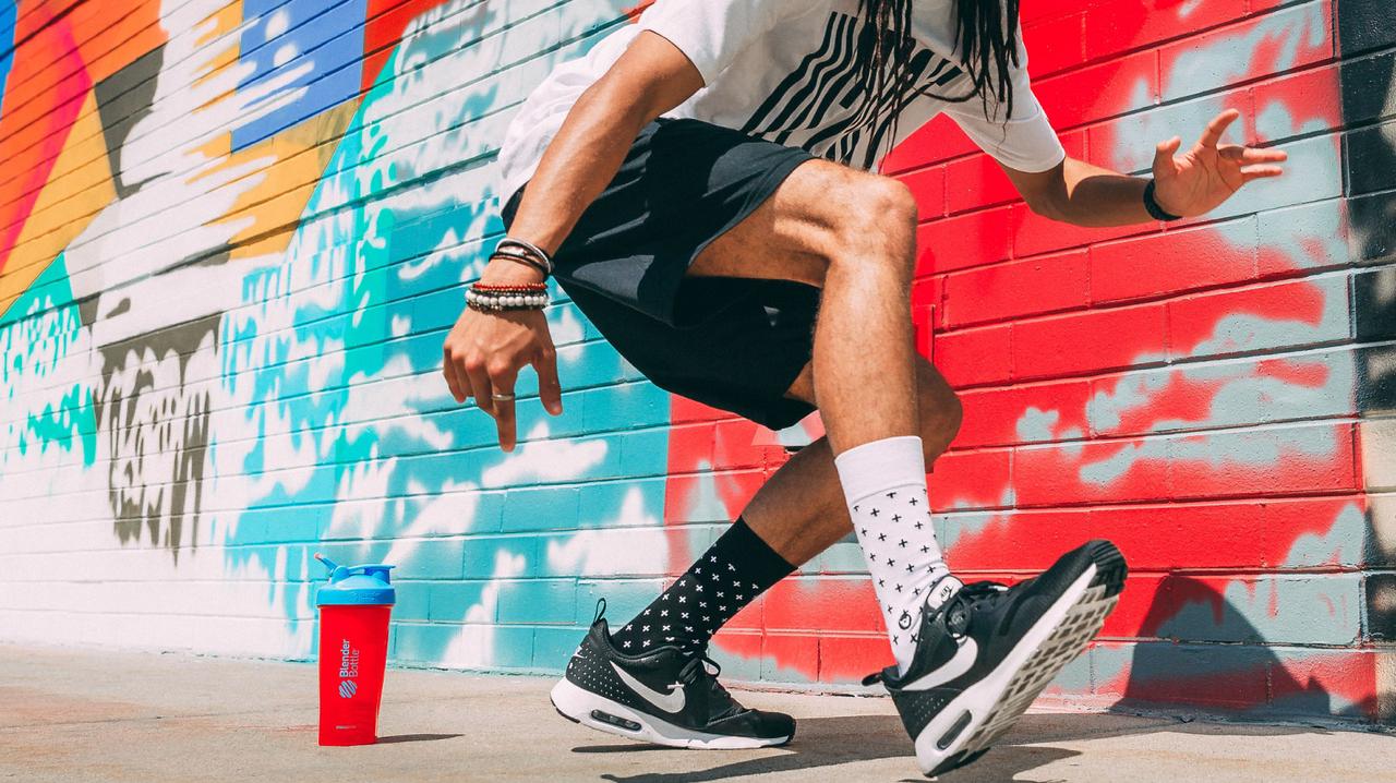 Спортивный шейкер BlenderBottle Classic Loop 820ml Special Edition Sonic Red/Blue (ORIGINAL) фото товару