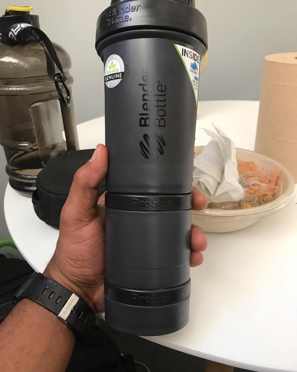 Шейкер спортивный BlenderBottle ProStak 650ml с 2-мя контейнерами Black (ORIGINAL) фото товару