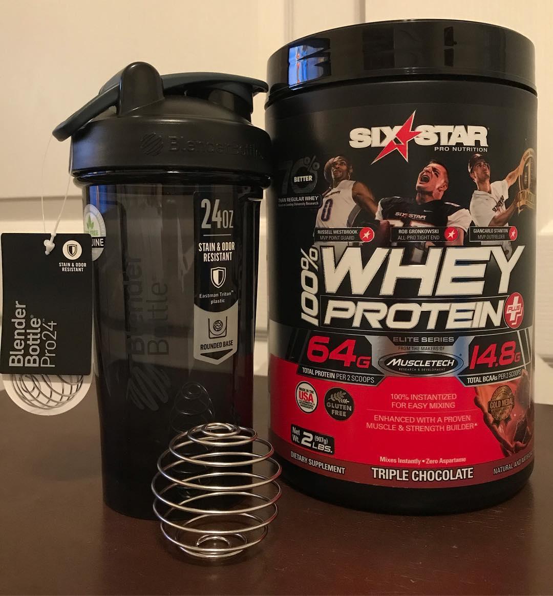 Спортивная бутылка-шейкер BlenderBottle Pro24 Tritan 710ml Black (ORIGINAL) фото товару