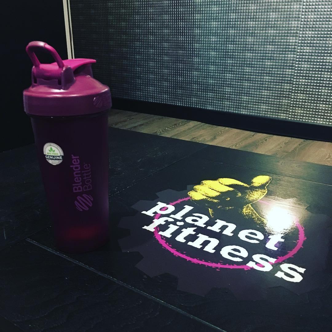 Спортивный шейкер BlenderBottle Classic Loop 820ml Plum (ORIGINAL) фото товару