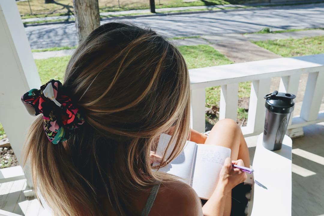 Спортивный шейкер BlenderBottle Classic Loop 820ml Black (ORIGINAL) фото товару