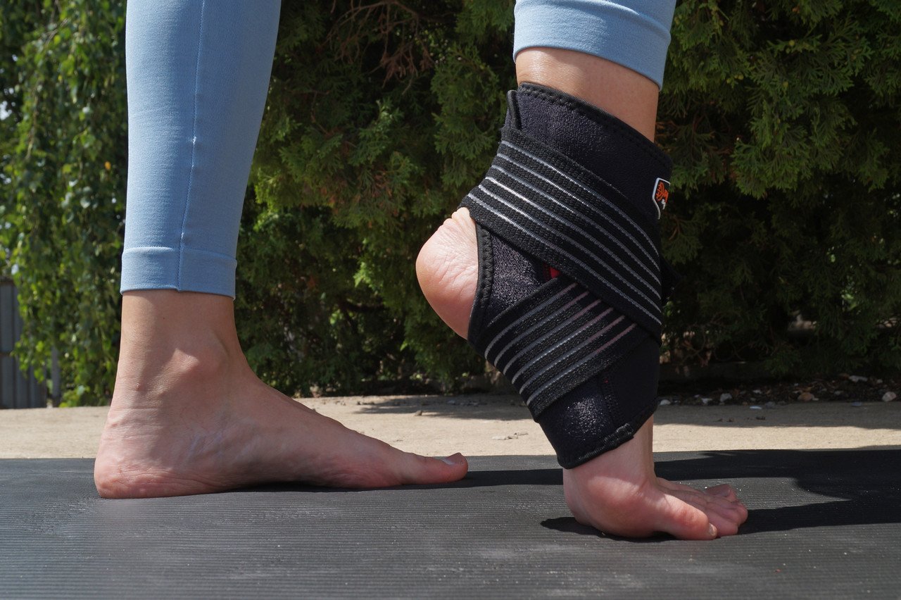 Голеностоп Power System Neo Knee Support PS-6013 L Black/Red фото товару