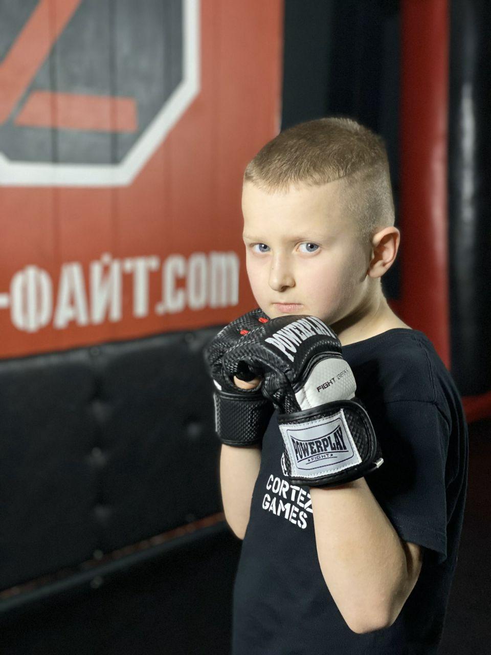 Рукавички для MMA PowerPlay 3075 Чорні-Білі S фото товару