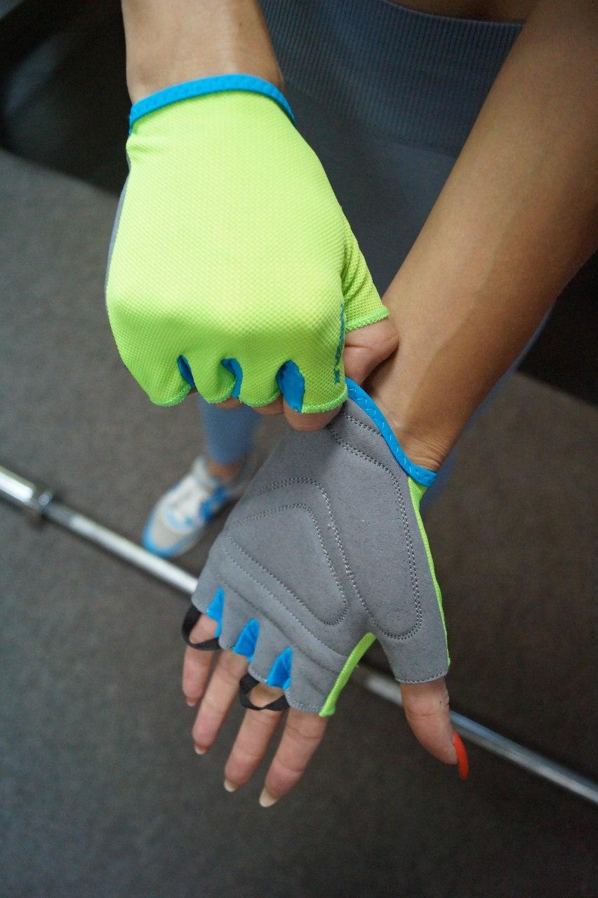 Рукавички для фітнесу PowerPlay 418 С жіночі Зелені M фото товара