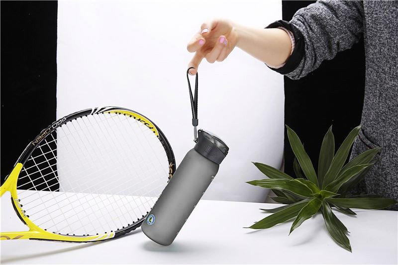 Пляшка для води CASNO 600 мл KXN-1196 Сіра з соломинкою фото товару