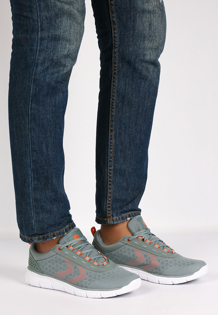 Кросівки CROSSLITE DOT4 060-340-1615-37 Дорослі Жіноча СІРИЙ