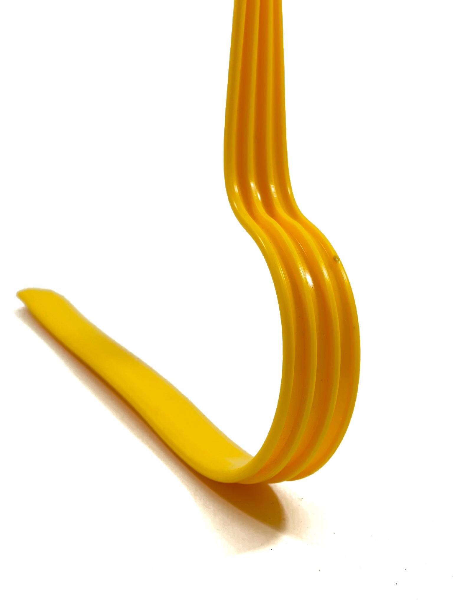 Барьер скоростной Europaw гибкий 23 см желтый [23 см] фото товару