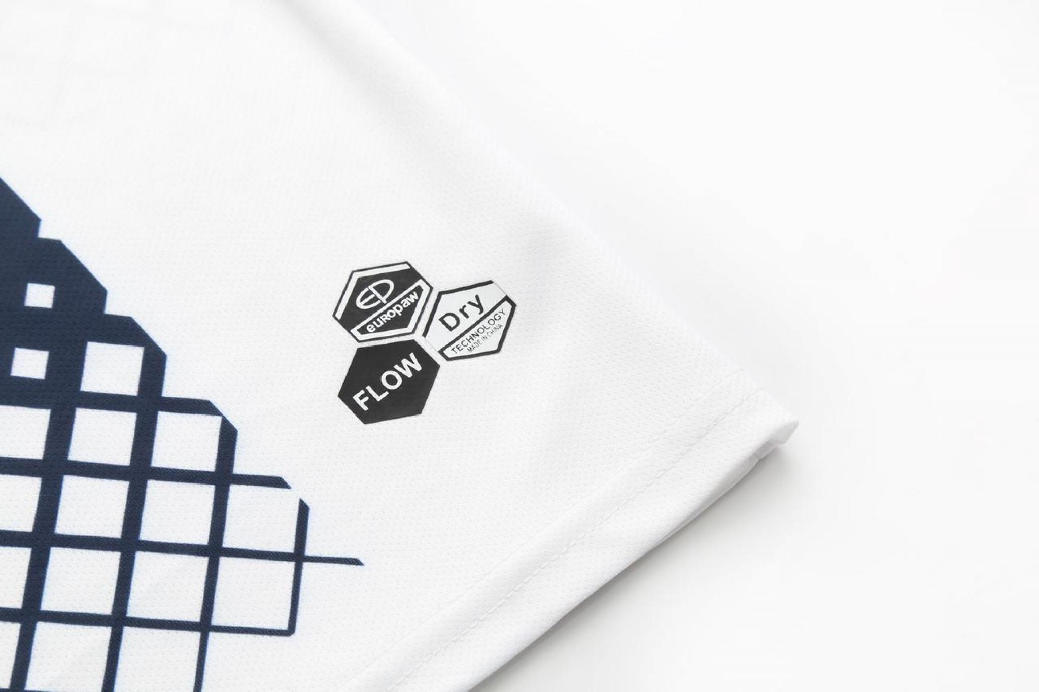 Футбольная форма Europaw 020 т.сине-белая [XL] фото товару