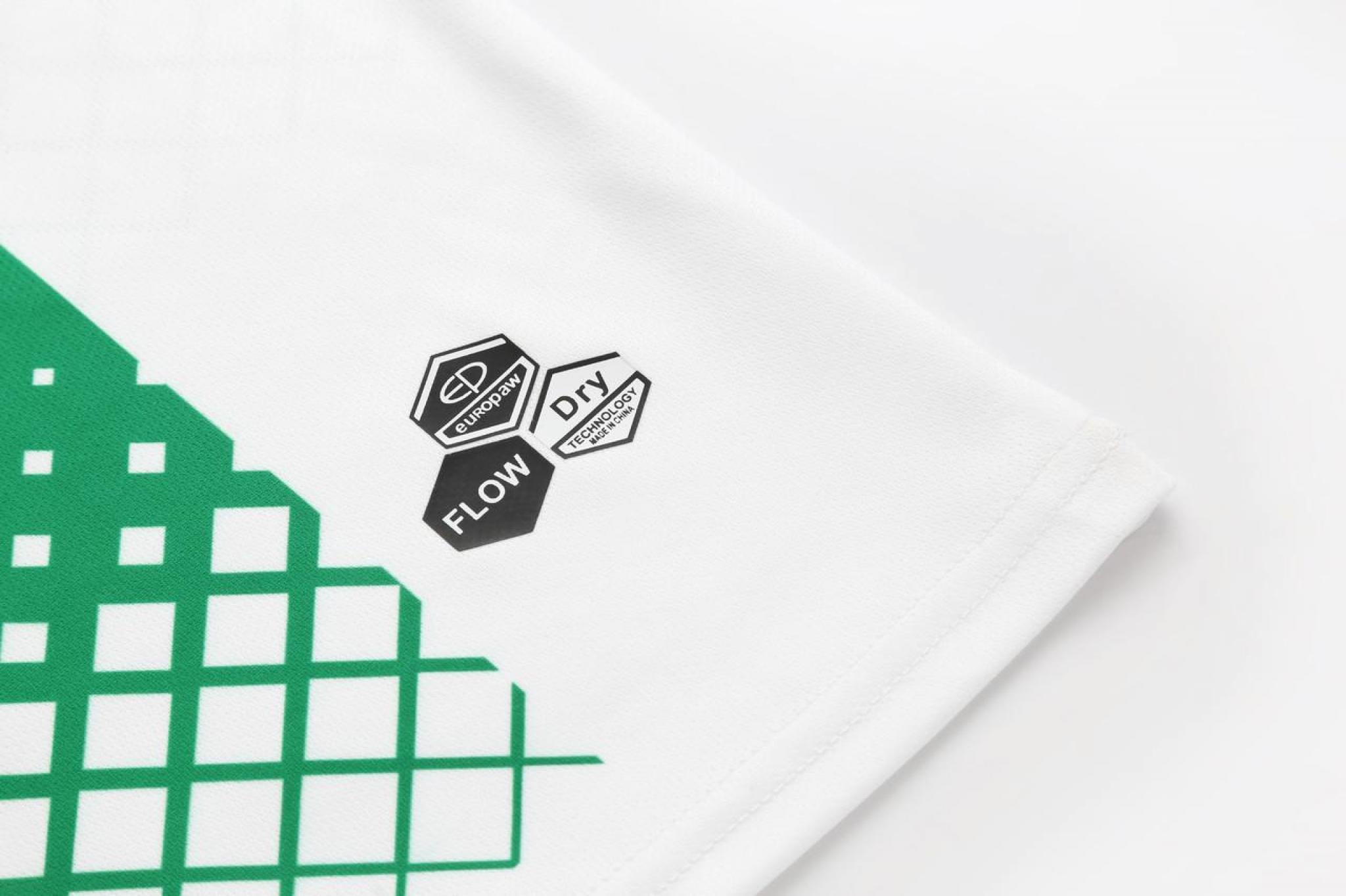 Футбольная форма Europaw 020 зелено-белая [L] фото товару