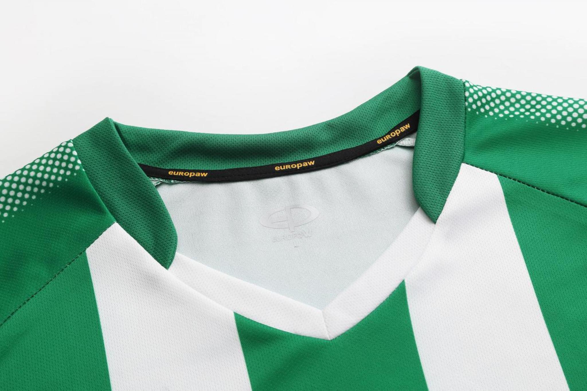 Футбольная форма Europaw 020 зелено-белая [L] фото товару