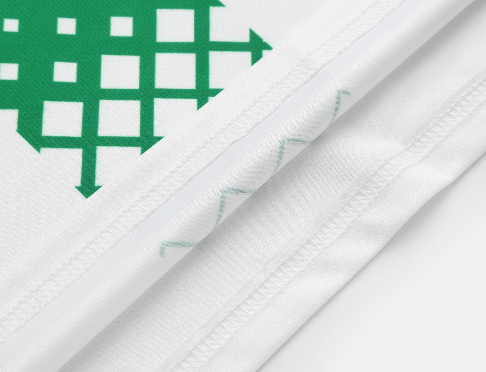 Футбольная форма Europaw 020 зелено-белая [XL] фото товару