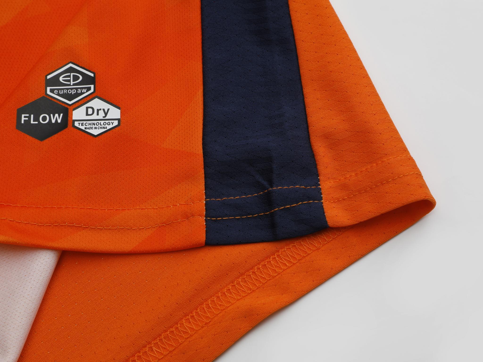 Футбольная форма Europaw 027 оранжево-т.синяя [L] фото товару