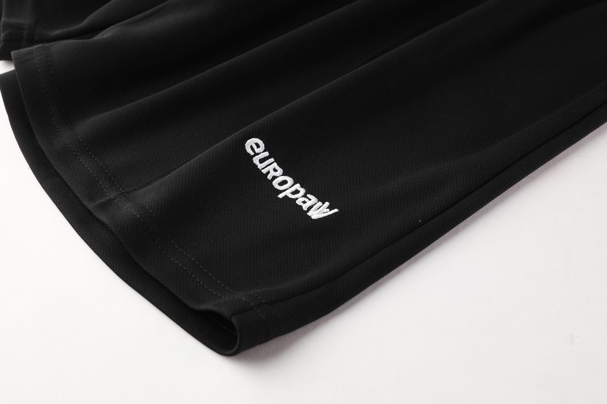 Футбольная форма Europaw 028 Classic light красно-черная [L] фото товара