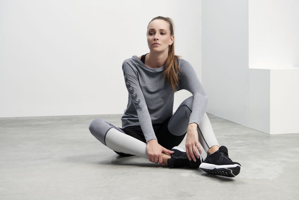 Легінси HMLAMY TIGHTS 200-235-2001-M Дорослі Жіноча ЧОРНИЙ