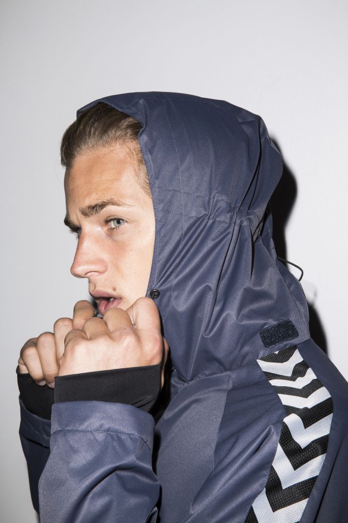 Вітрівка AUTH. CHARGE ALL-WEATHER JKT 083-049-8730-XXL Дорослі Унісекс ТЕМНО-СИНІЙ