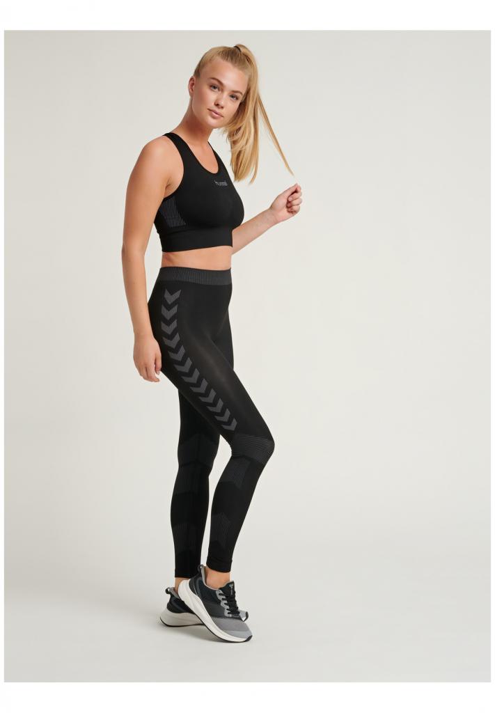 Топ HUMMEL FIRST SEAMLESS BRA WOMEN 202-647-2001-XS/S Дорослі Жіноча ЧОРНИЙ