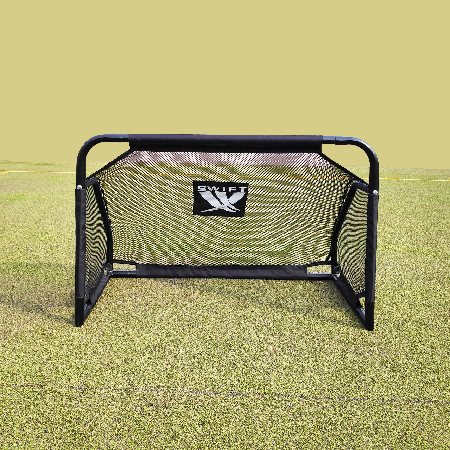 Ворота металлические с экраном Soccer Goal Post with Target 120 x 80 Cm