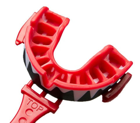Капа OPRO Platinum Series Fangz (art.002197003)
