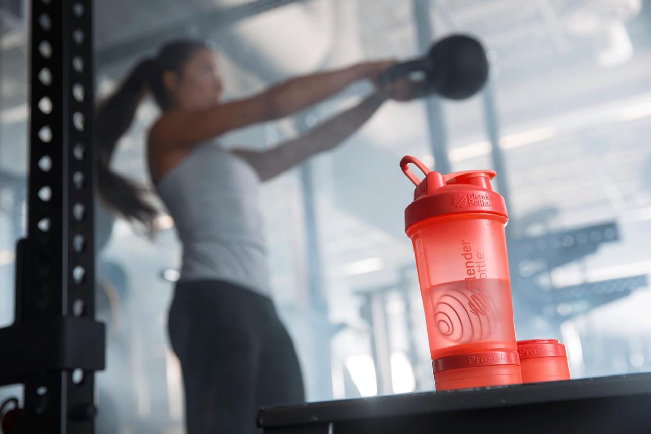 Шейкер спортивный BlenderBottle ProStak 22oz/650ml с 2-мя контейнерами Coral (ORIGINAL)
