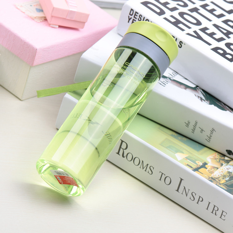 Бутылка для воды CASNO 600 мл KXN-1145 Зеленая + пластиковый венчик