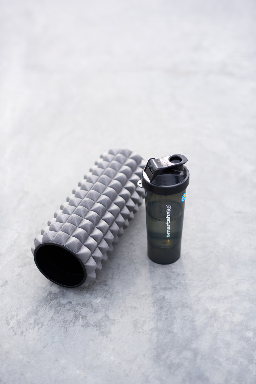 Шейкер спортивний Smartshake Slim 500ml Black