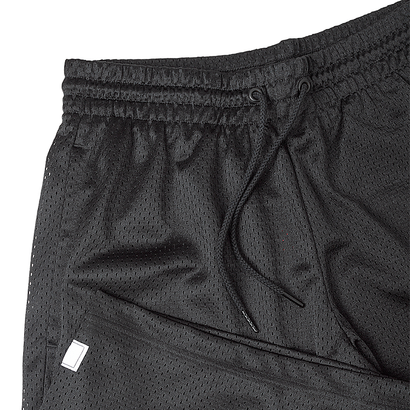 Шорти New Balance Essential BBall