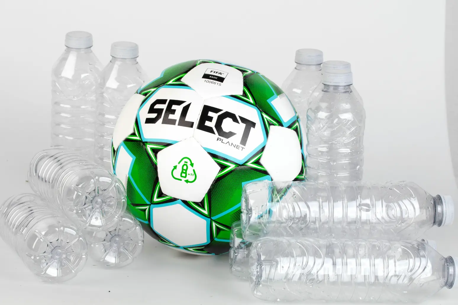 М’яч футбольний SELECT Planet FIFA біл/зел, 4