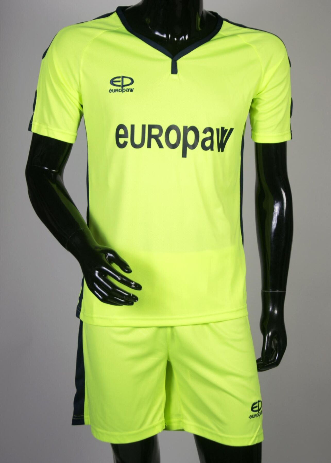 Футбольна форма Europaw 009 салатова фото товару