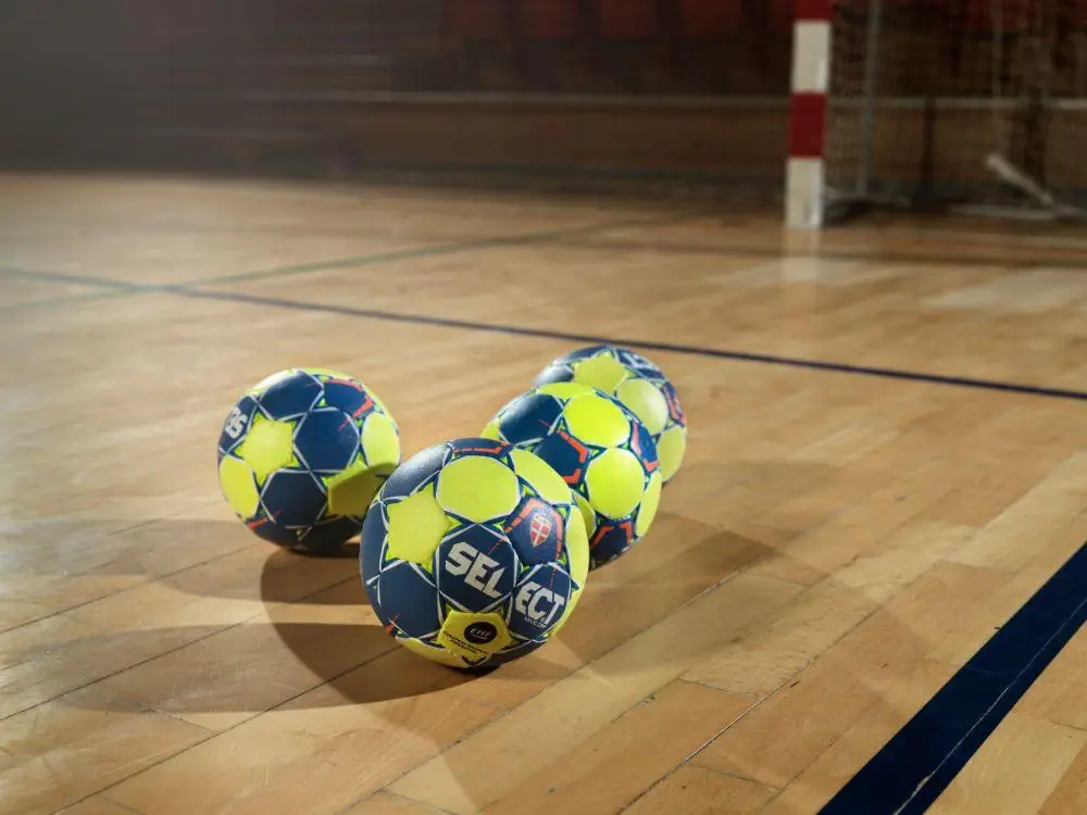 Мяч гандбольний SELECT Maxi Grip  син/жовтий, lilleput 1 фото товару