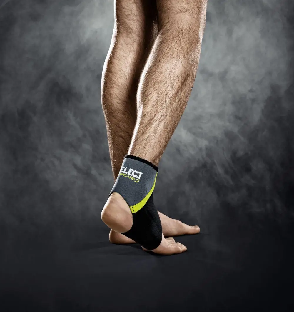 Бандаж на голеностоп SELECT Ankle support 6100  чорний, XL фото товара