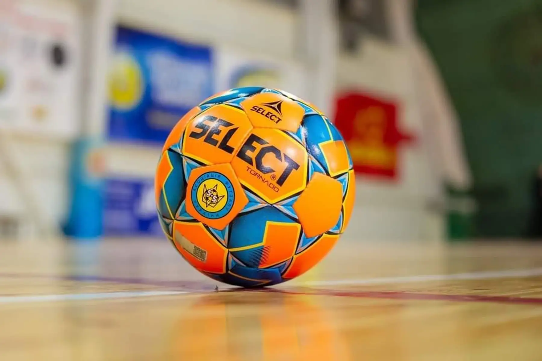 М’яч футзальний SELECT Futsal Tornado (FIFA Quality PRO)  помаран/синій фото товару