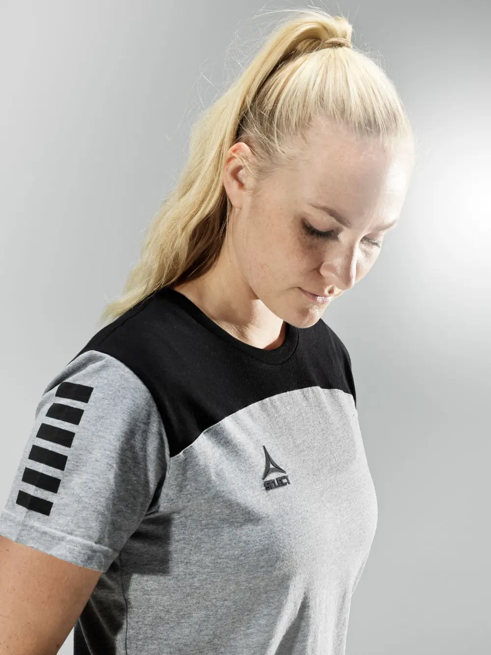 Футболка SELECT Oxford t-shirt women (224) сіро/чорн, S