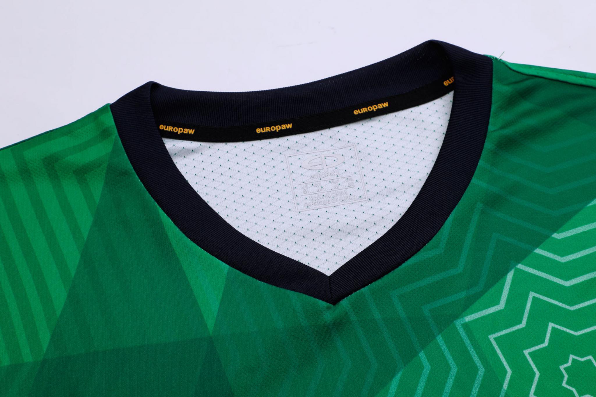 Футбольная форма Europaw 025 зелено-т.синяя [S] фото товару